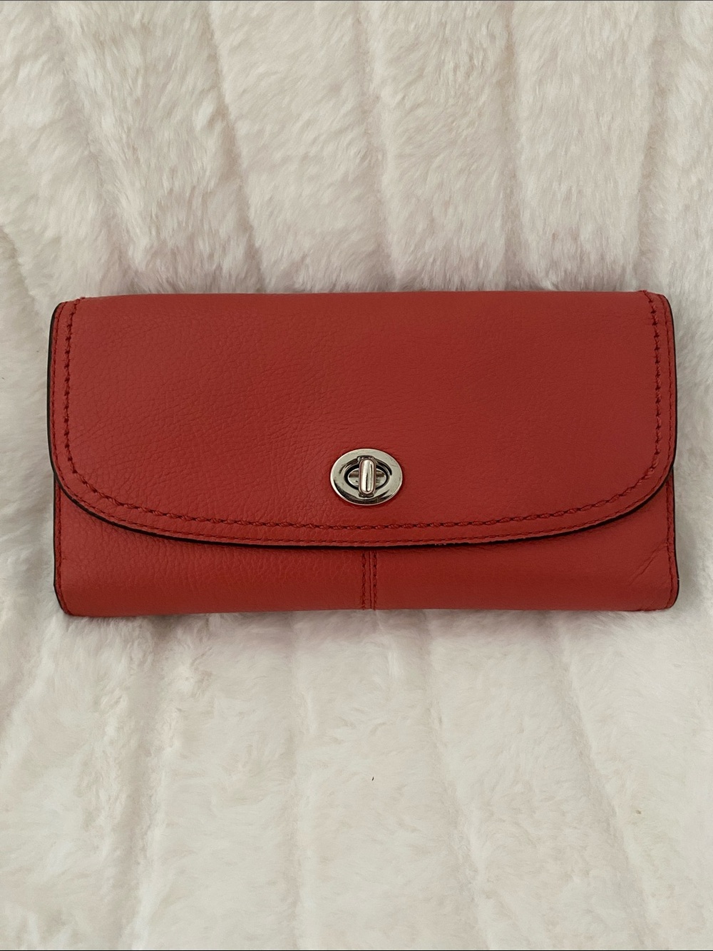 Leather Turn-Lock Wallet Clutch in Red